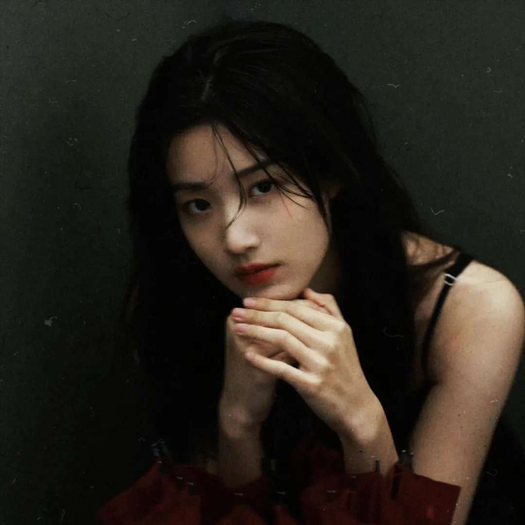 金发美人